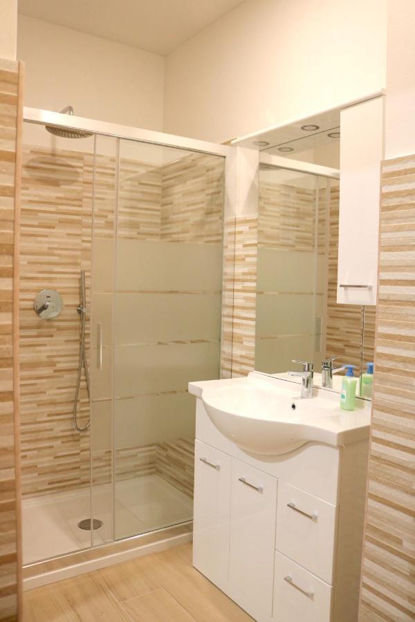 Portello Double Rooms Flat - 3 People Milan Exterior photo
